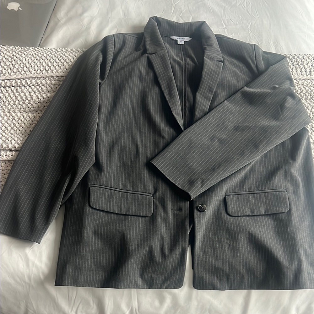 Women’s Old Navy Blazer! Never worn.